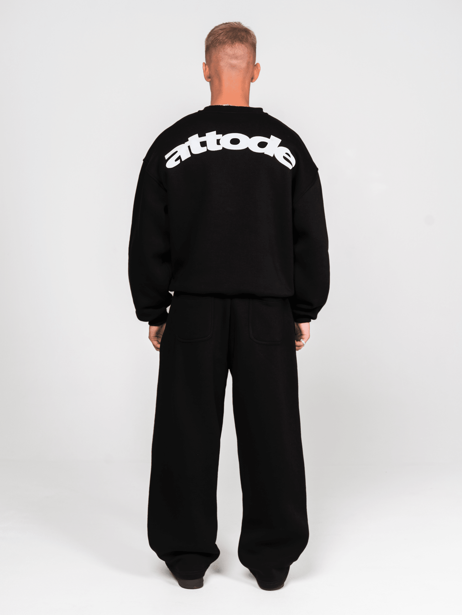 Fluff Sweatshirt Black - ATTODE