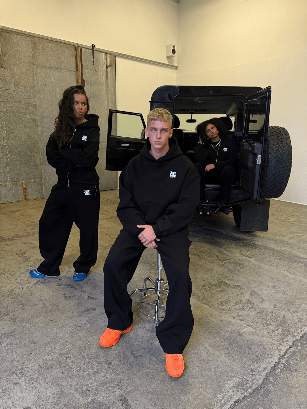 Fluff Zip Hoodie Black - ATTODE