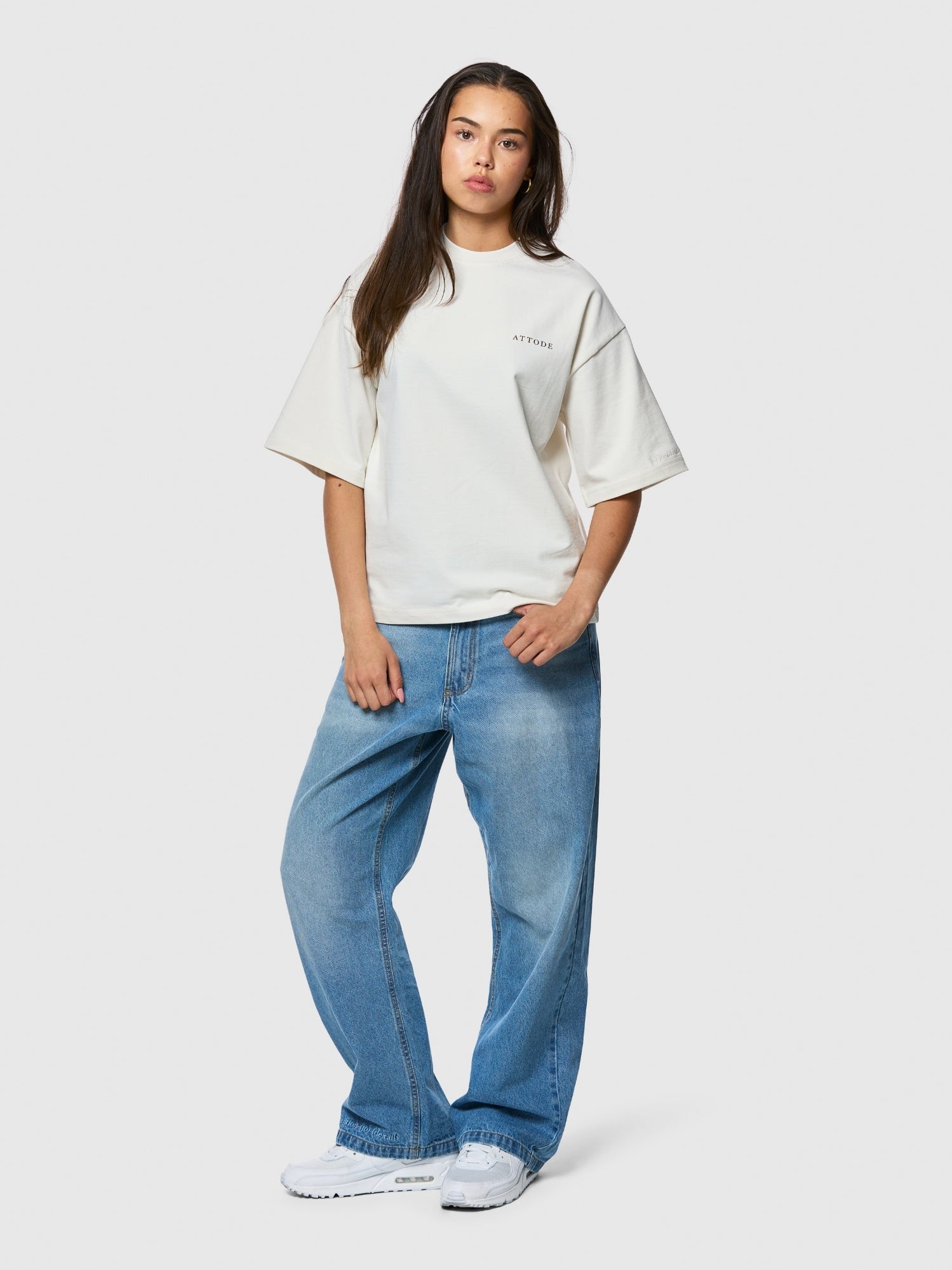 Graphic T-shirt Off White - ATTODE