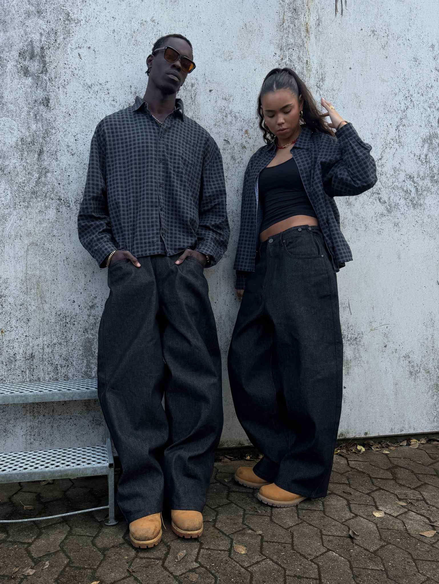 Wide Leg Raw Denim Jeans Black - ATTODE