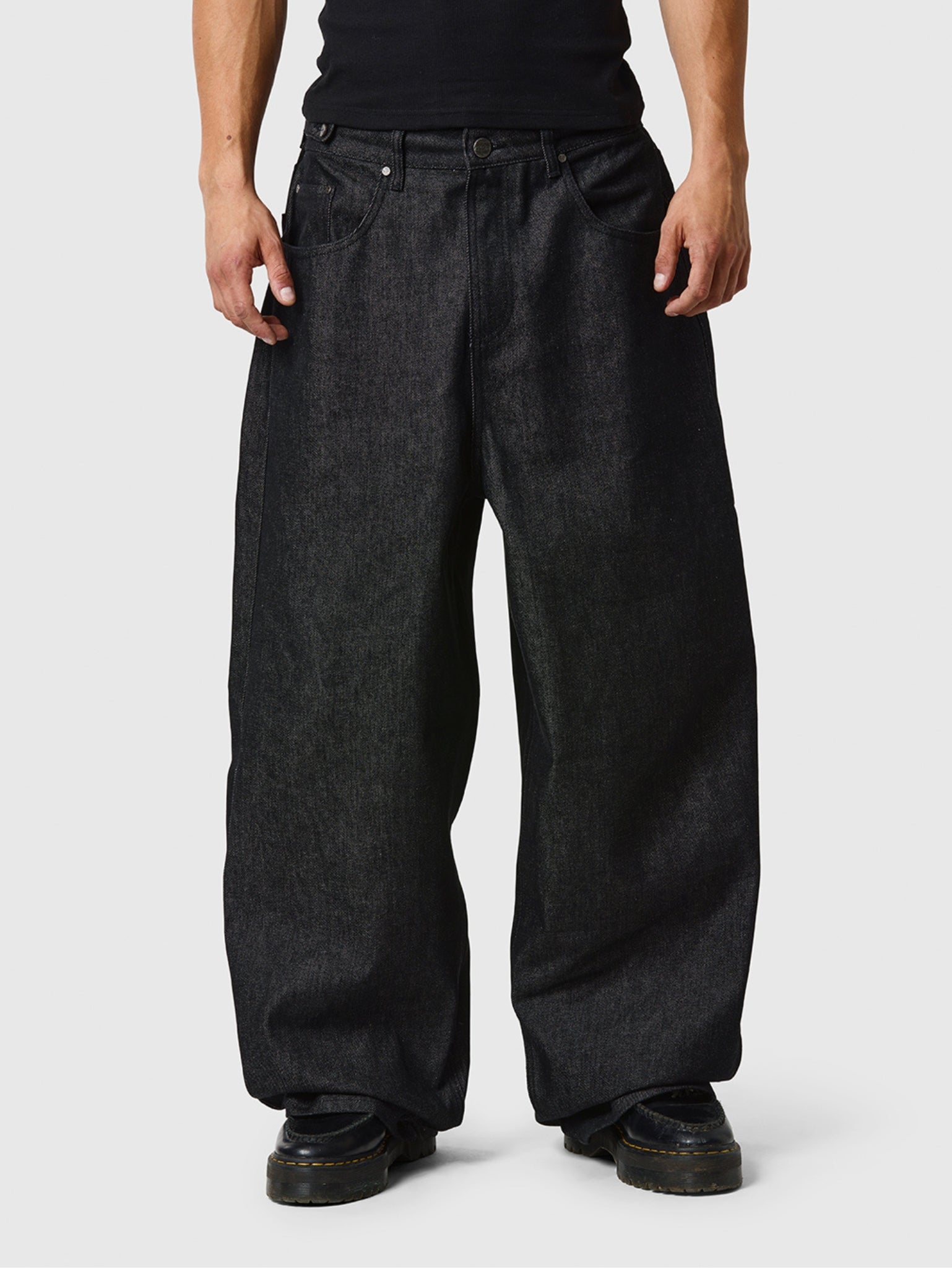 Wide Leg Raw Denim Jeans Black - ATTODE