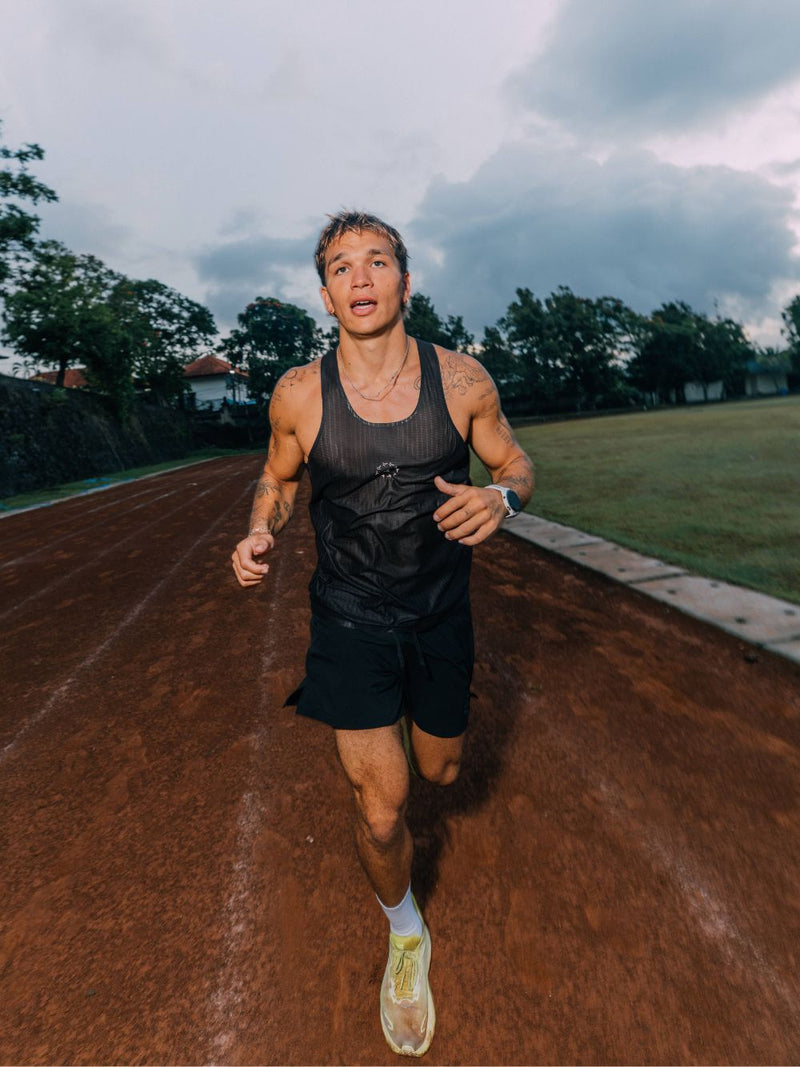 Aerion™ Singlet Black