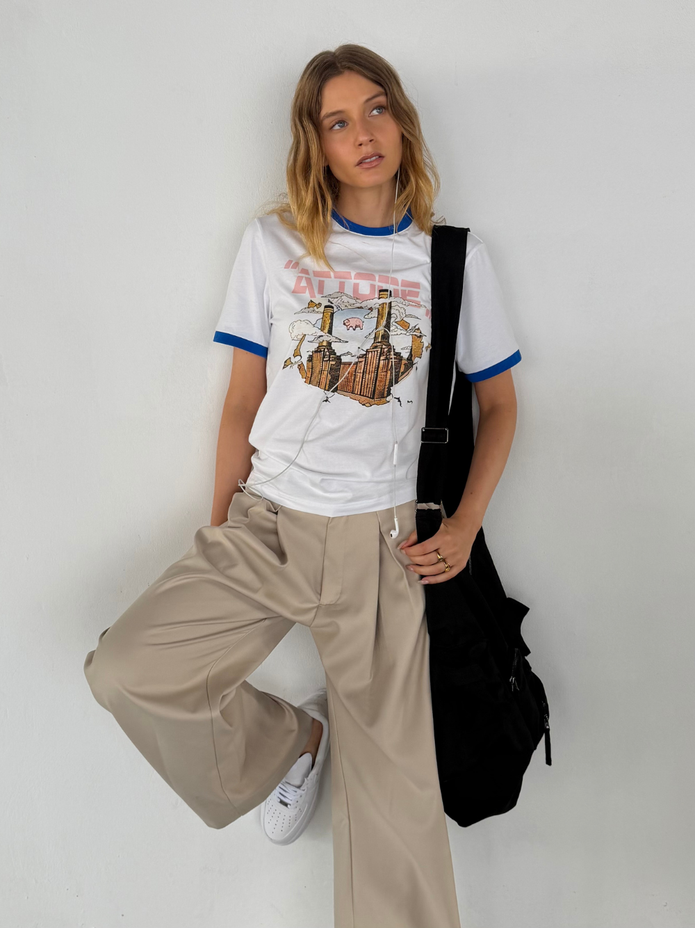 Fitted Cuff T-shirt White/Blue