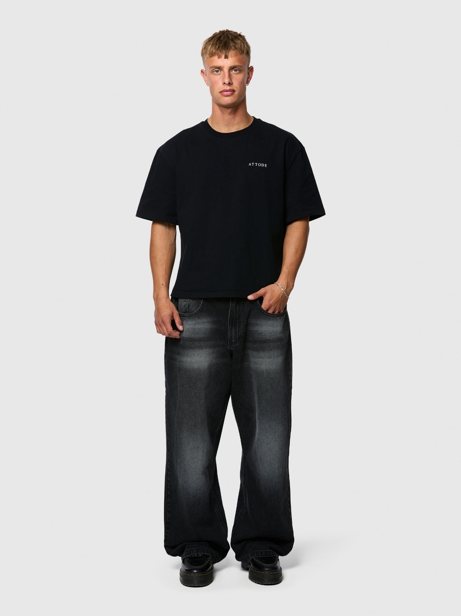 Love Yourself T-shirt Black - ATTODE