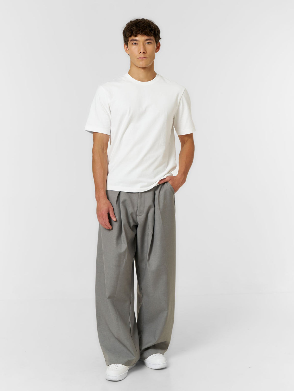 Plain Fitted T-shirt White - ATTODE